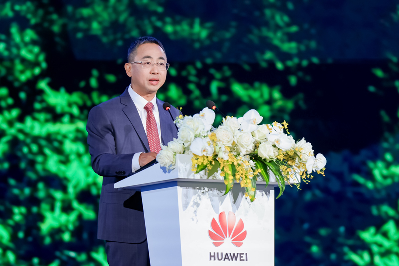 华为董事、华为数字能源总裁 侯金龙