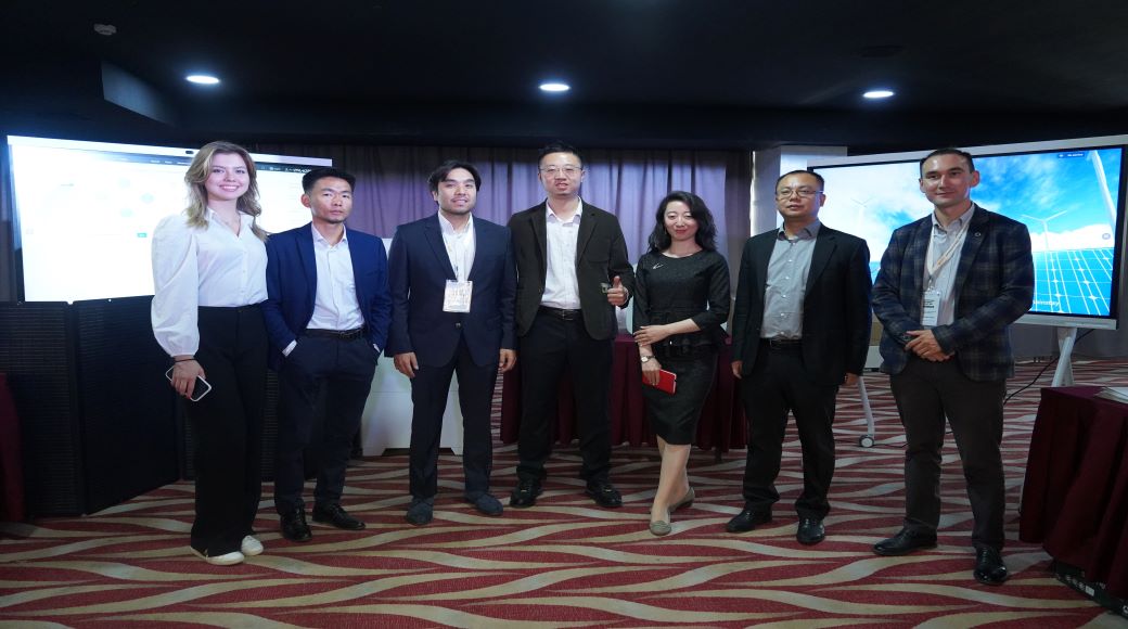 Huawei Mongolia presented Digital Power Products and Solutions at the International New Energy Summit 2022