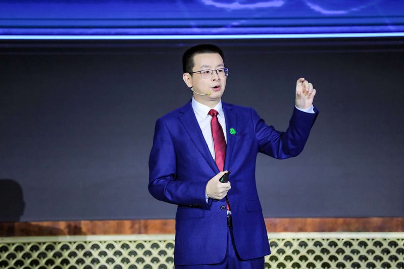 Fei Zhenfu, presidente del segmento de instalaciones para centros de datos de Huawei, compartió las reflexiones de Huawei con respecto a las 10 tendencias principales de las instalaciones para centros de datos. 