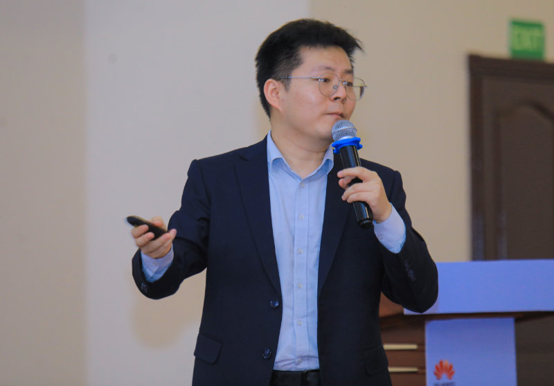 CEO of Huawei Digital Power Eastern Africa Region, Olivier Du speaks at the launch