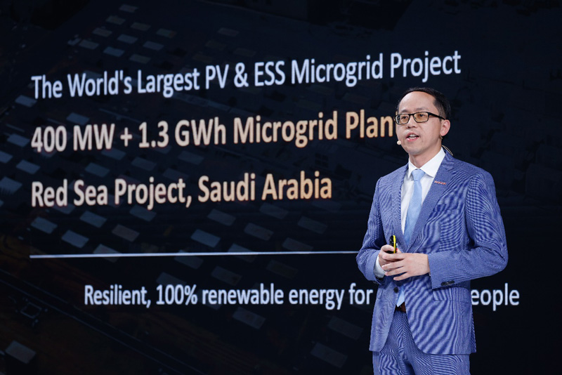 Aprovechamos al máximo cada rayo solar | Huawei sigue siendo líder en la industria: lanza nuevos productos y soluciones FV inteligentes para todos los escenarios
