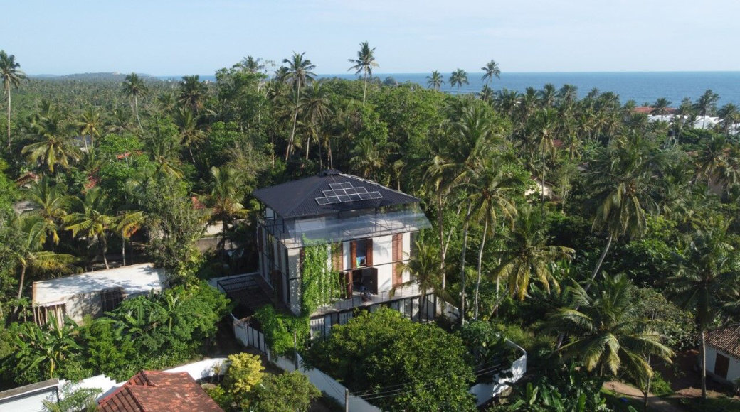 Proyecto distribuidor residencial Ahangama de 5,8 kWp, Sri Lanka